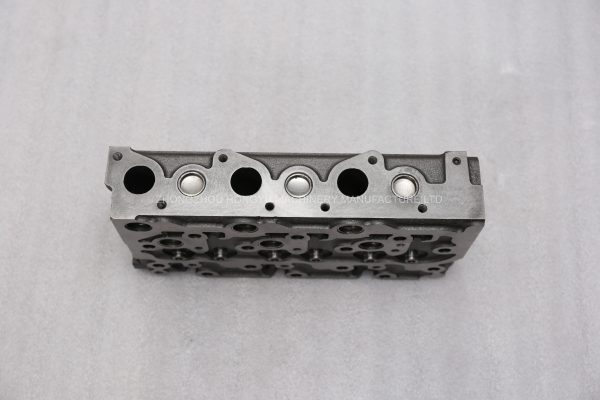 D1403 CYLINDER HEAD FOR KUBOTA