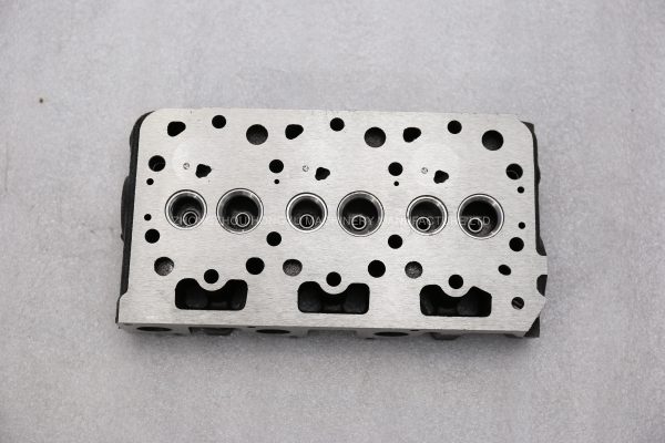 D782 CYLINDER HEAD FOR KUBOTA